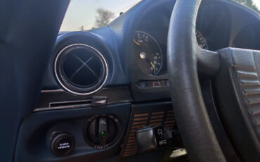 Mercedes-Benz-SL-Class-1975-Convertible-16