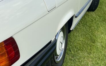 Mercedes-Benz-SL-Class-1975-Convertible-17