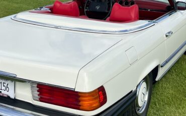 Mercedes-Benz-SL-Class-1975-Convertible-18