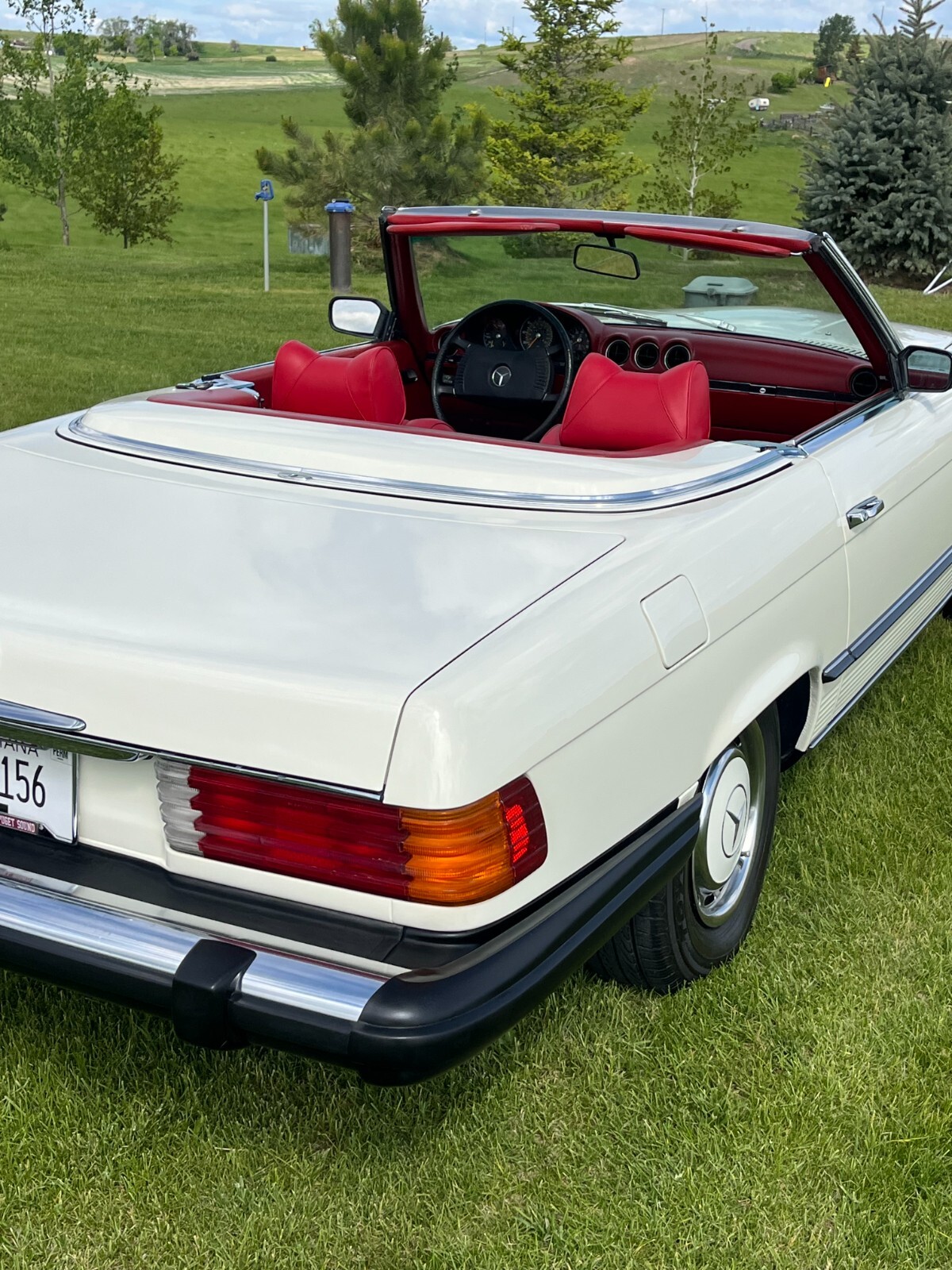 Mercedes-Benz-SL-Class-1975-Convertible-18