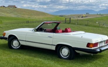 Mercedes-Benz-SL-Class-1975-Convertible-19