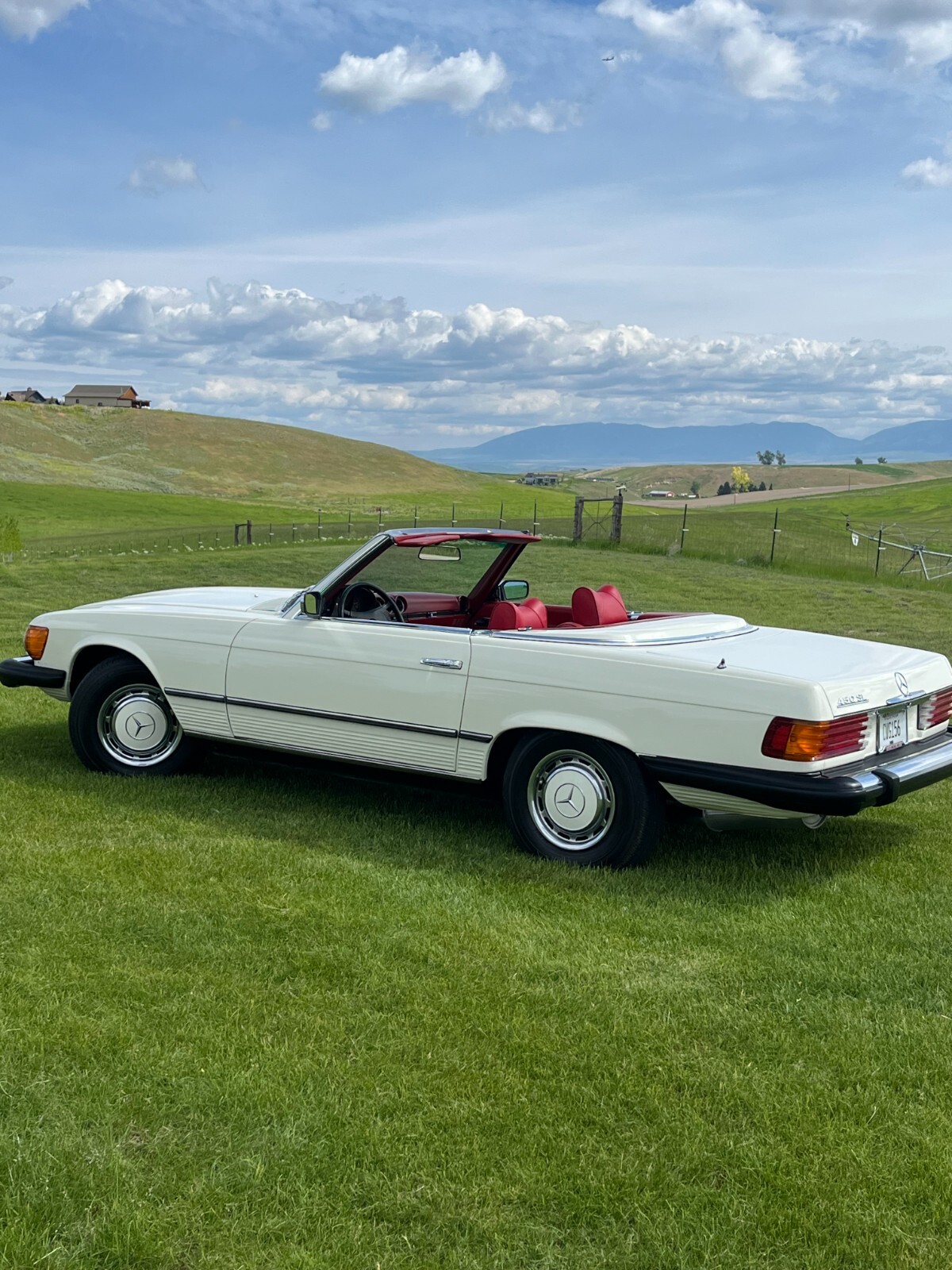 Mercedes-Benz-SL-Class-1975-Convertible-19