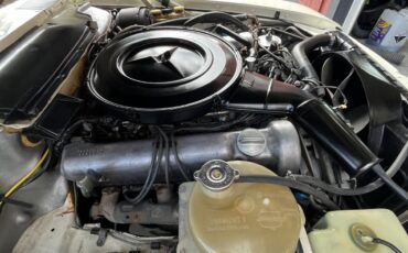 Mercedes-Benz-SL-Class-1975-Convertible-2