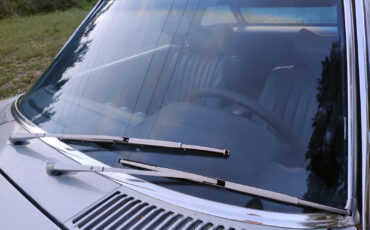 Mercedes-Benz-SL-Class-1975-Convertible-8
