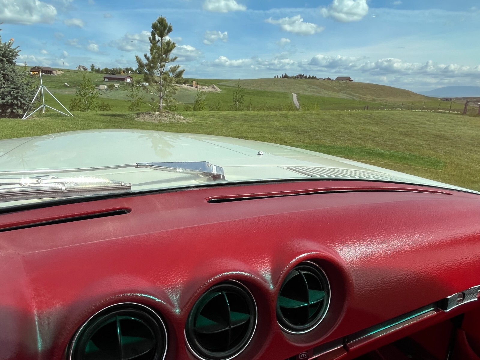 Mercedes-Benz-SL-Class-1975-Convertible-9
