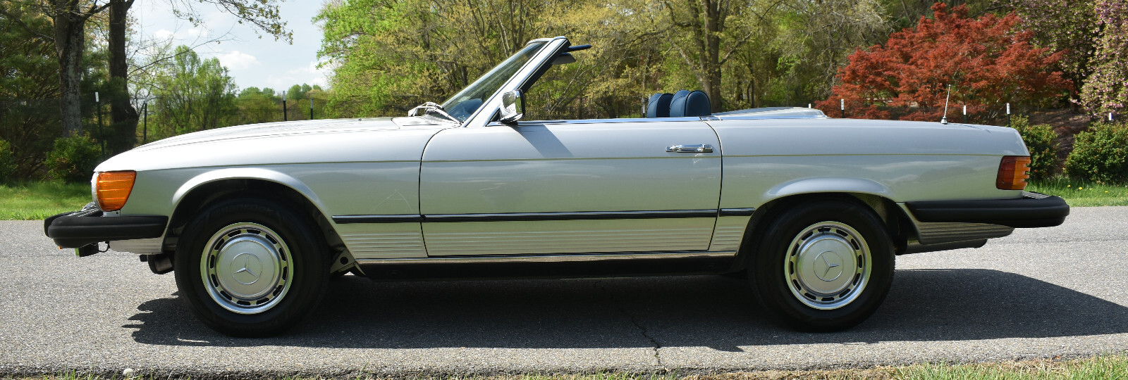 Mercedes-Benz-SL-Class-1976-Convertible-11