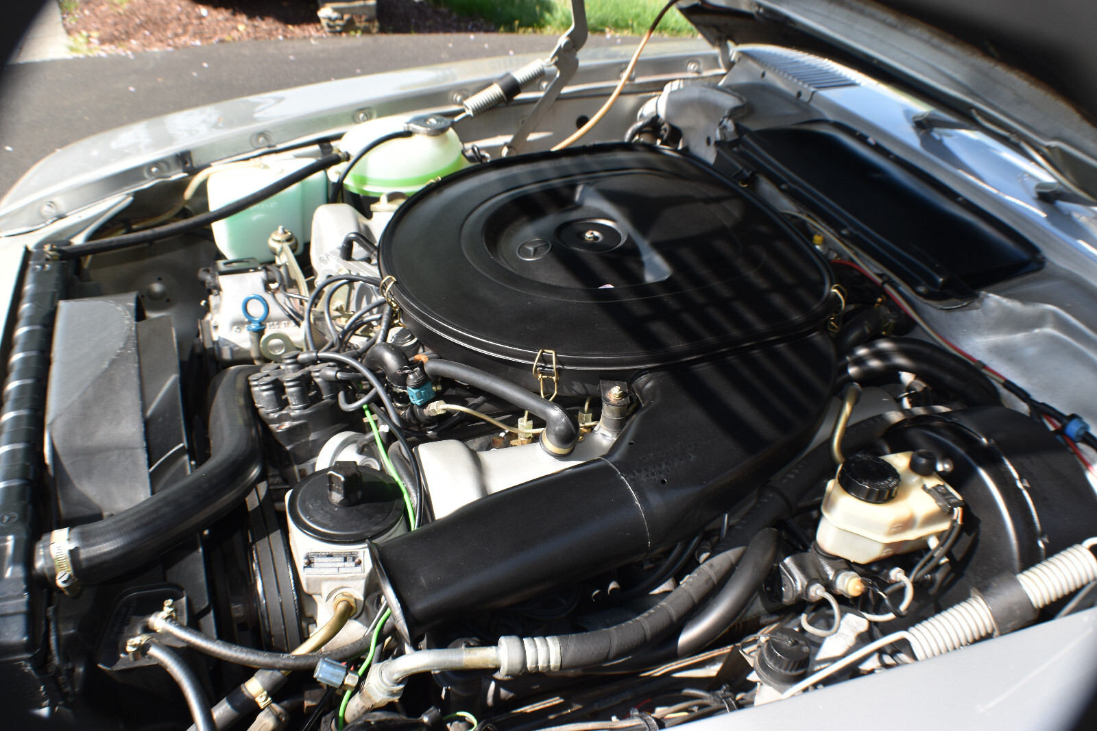Mercedes-Benz-SL-Class-1976-Convertible-16
