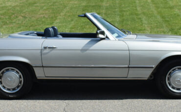 Mercedes-Benz-SL-Class-1976-Convertible-2