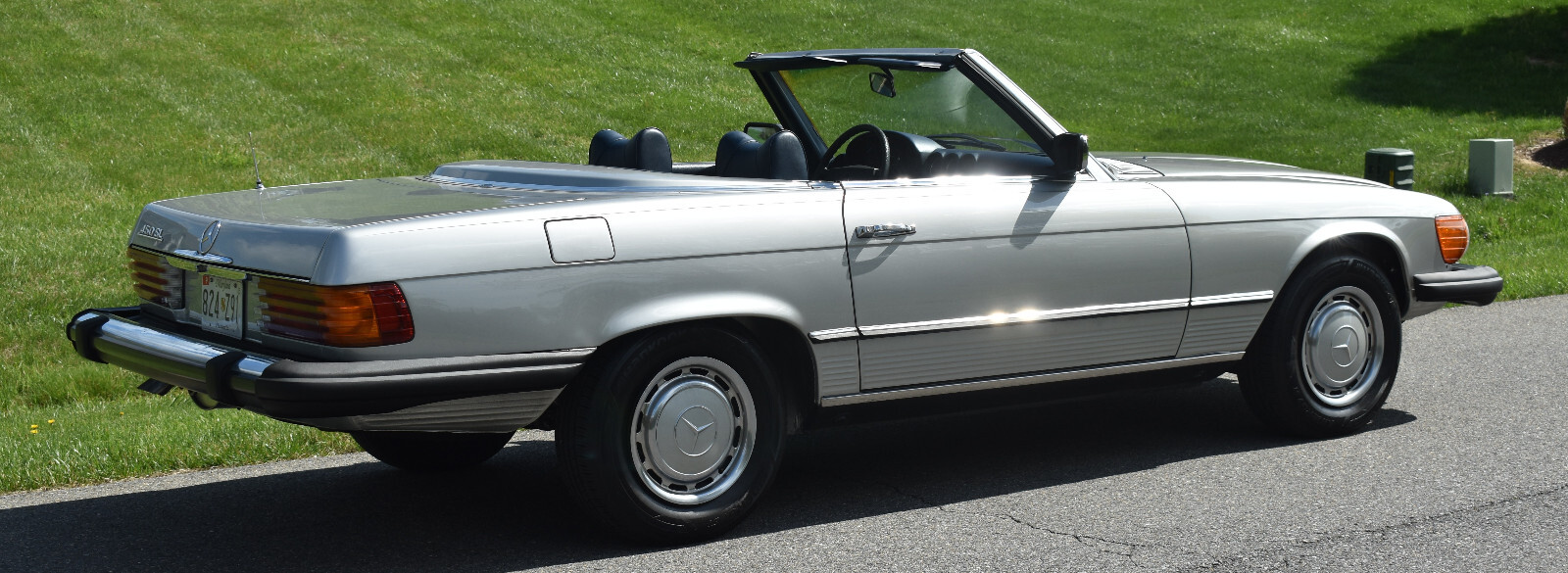 Mercedes-Benz-SL-Class-1976-Convertible-4