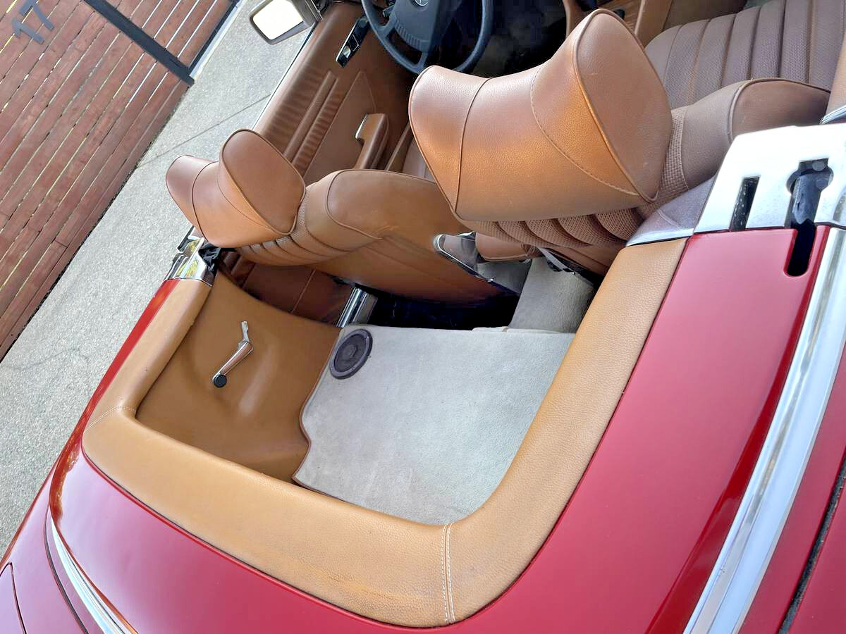 Mercedes-Benz-SL-Class-1978-Convertible-14