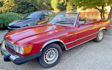 Mercedes-Benz-SL-Class-1978-Convertible-2