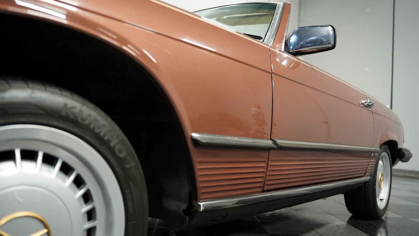 Mercedes-Benz-SL-Class-1979-Convertible-18