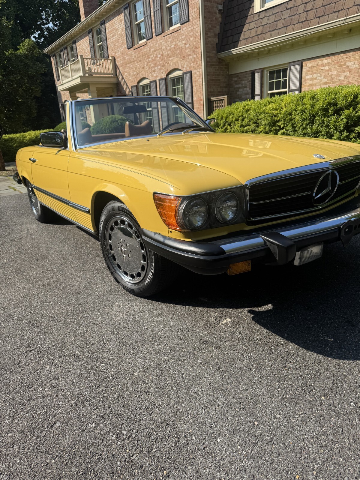 Mercedes-Benz-SL-Class-1979-Convertible-21