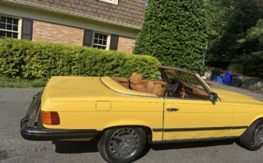 Mercedes-Benz-SL-Class-1979-Convertible-23