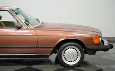 Mercedes-Benz-SL-Class-1979-Convertible-24