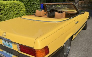 Mercedes-Benz-SL-Class-1979-Convertible-25