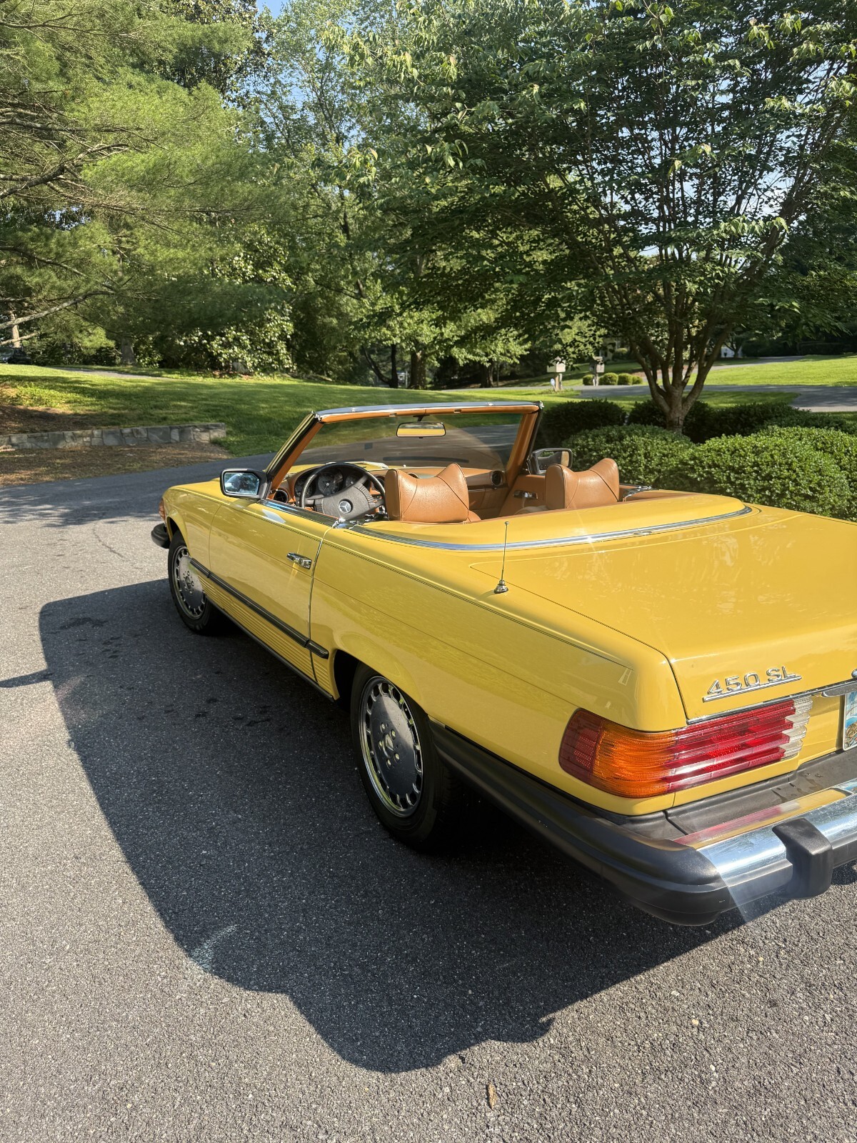 Mercedes-Benz-SL-Class-1979-Convertible-26
