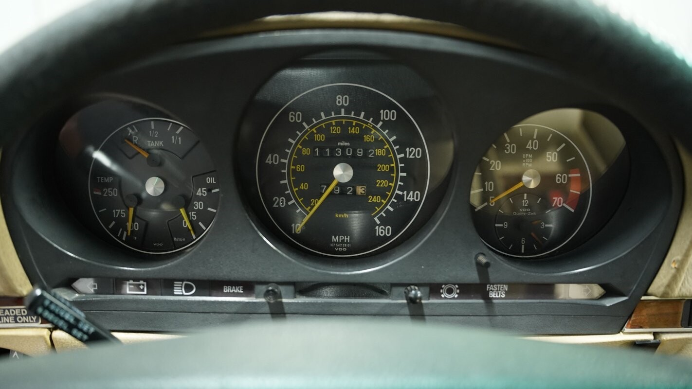 Mercedes-Benz-SL-Class-1979-Convertible-31