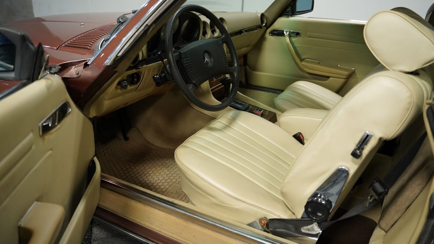 Mercedes-Benz-SL-Class-1979-Convertible-4