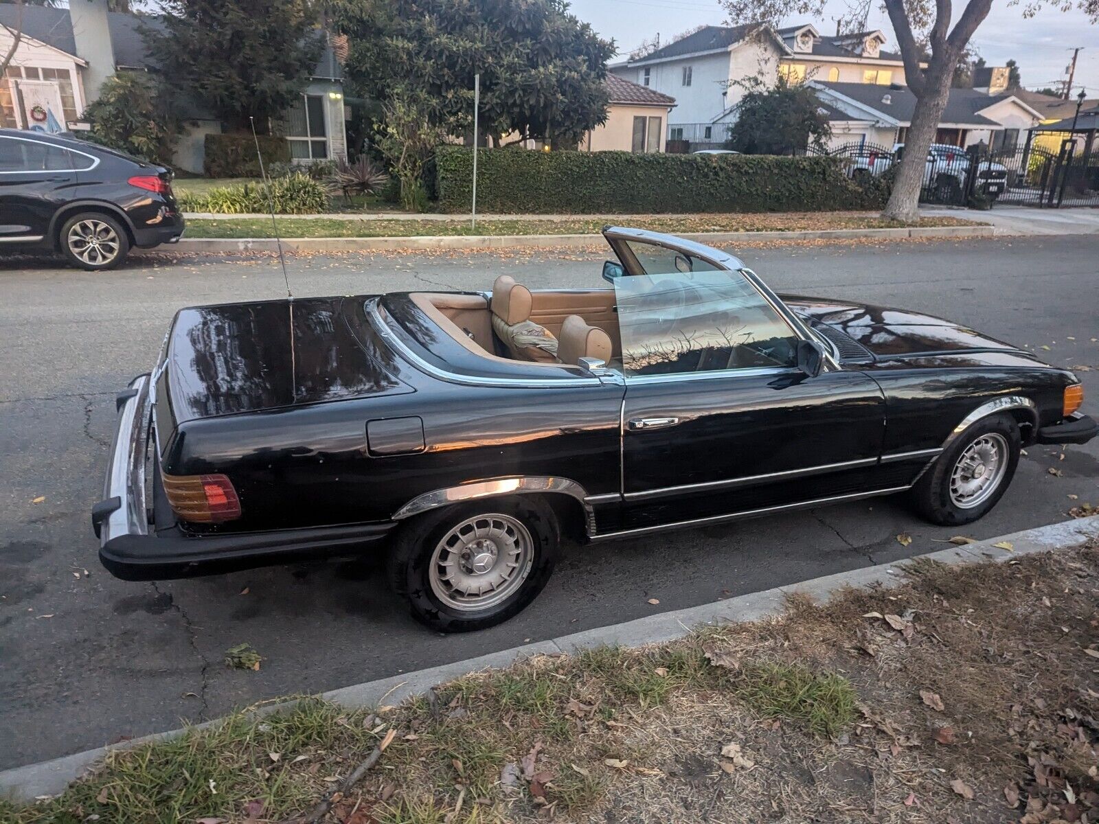 Mercedes-Benz-SL-Class-1980-Convertible-7