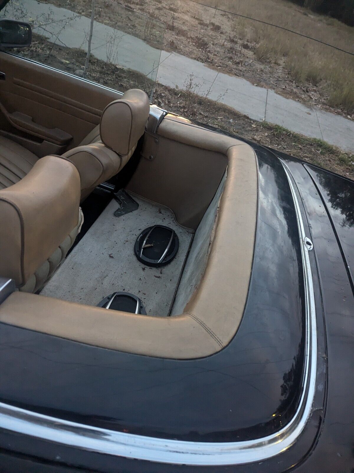 Mercedes-Benz-SL-Class-1980-Convertible-8