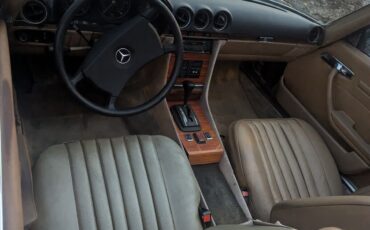 Mercedes-Benz-SL-Class-1980-Convertible-9