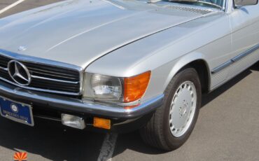 Mercedes-Benz-SL-Class-1980-Other-11