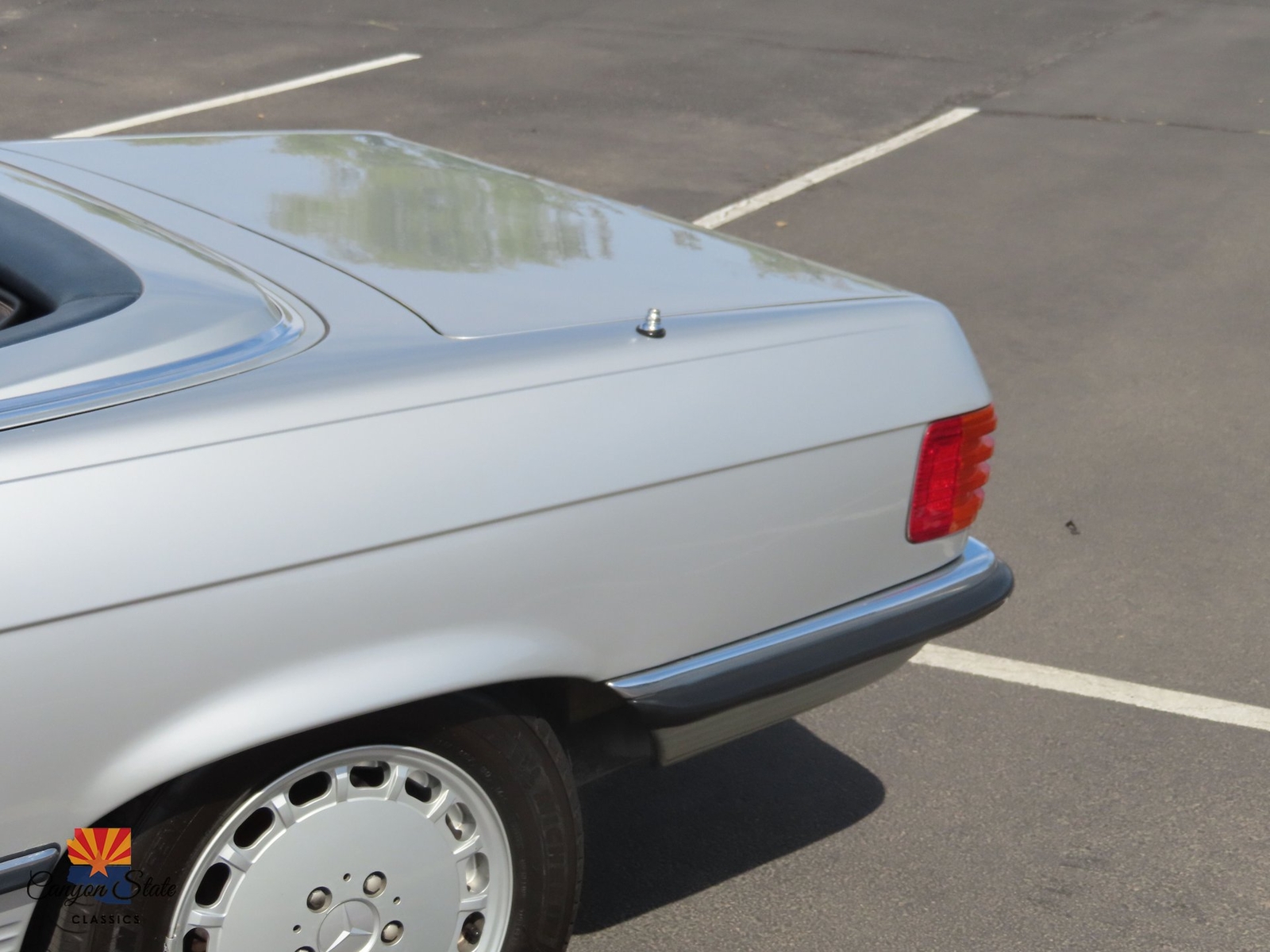 Mercedes-Benz-SL-Class-1980-Other-12