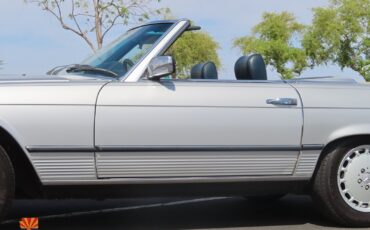 Mercedes-Benz-SL-Class-1980-Other-16