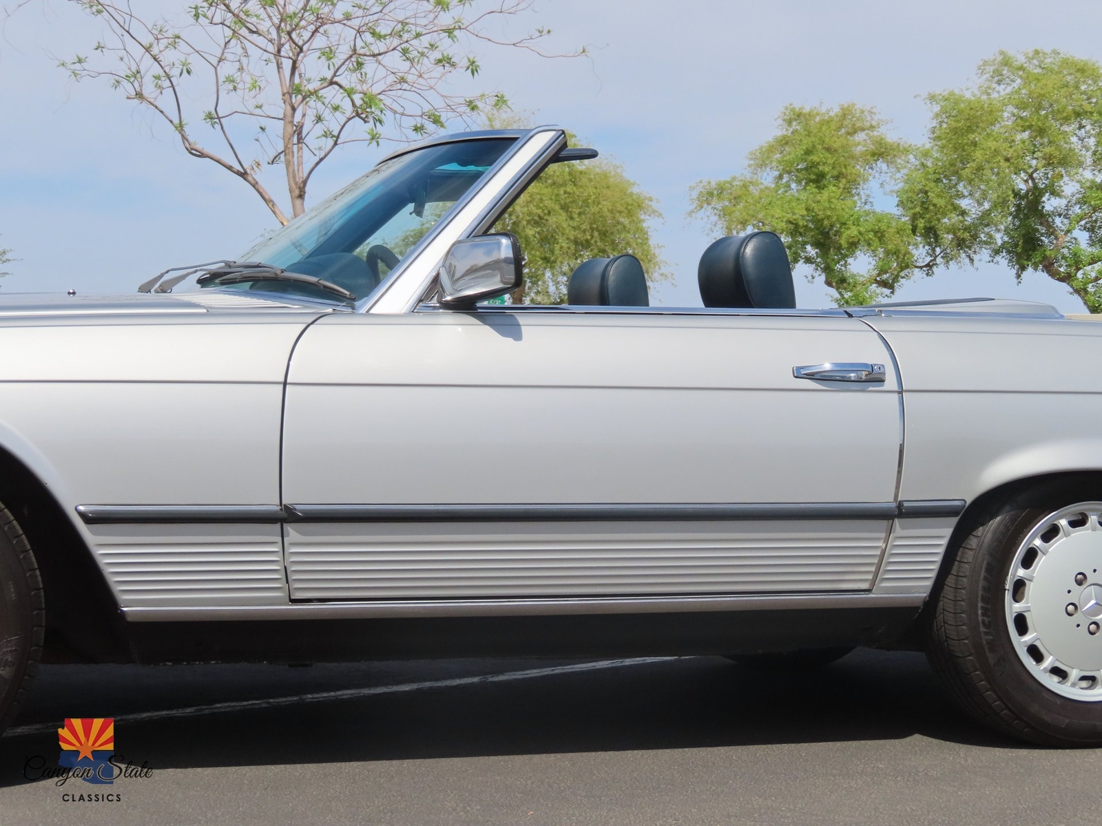 Mercedes-Benz-SL-Class-1980-Other-16