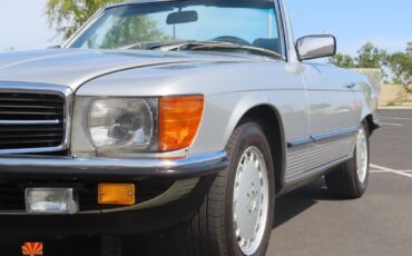 Mercedes-Benz-SL-Class-1980-Other-21