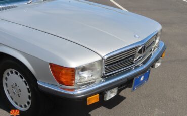 Mercedes-Benz-SL-Class-1980-Other-26