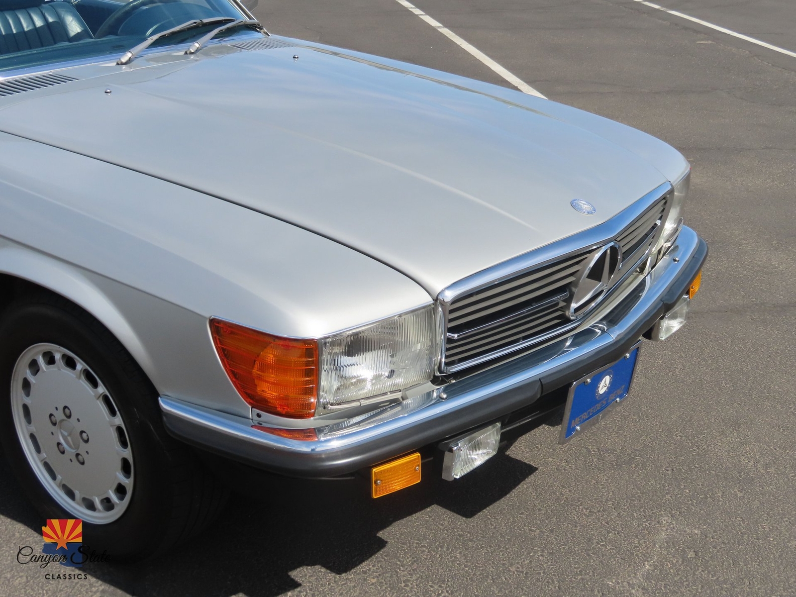 Mercedes-Benz-SL-Class-1980-Other-26