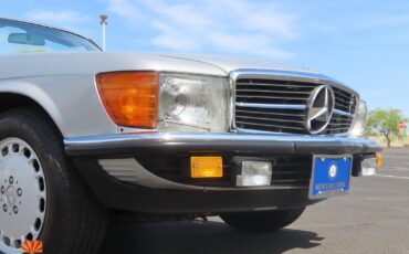 Mercedes-Benz-SL-Class-1980-Other-27