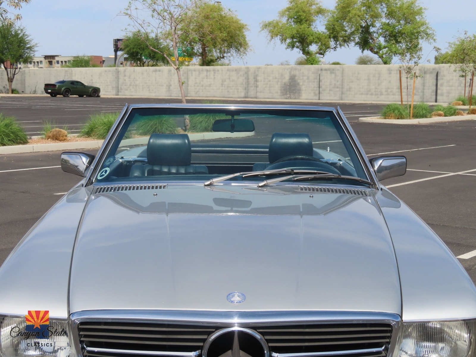Mercedes-Benz-SL-Class-1980-Other-28