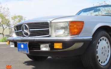Mercedes-Benz-SL-Class-1980-Other-31
