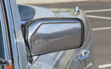 Mercedes-Benz-SL-Class-1980-Other-34
