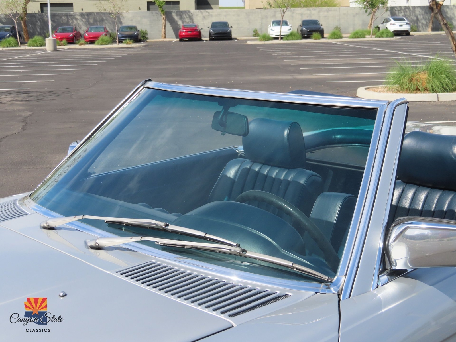 Mercedes-Benz-SL-Class-1980-Other-37