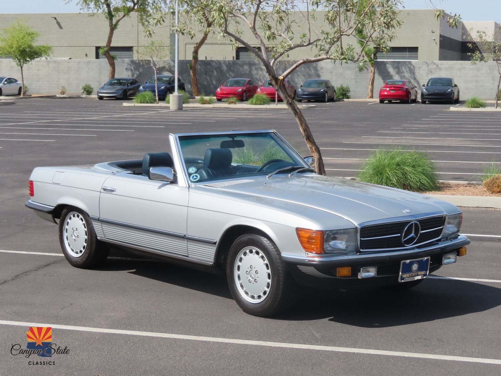 Mercedes-Benz-SL-Class-1980-Other-38