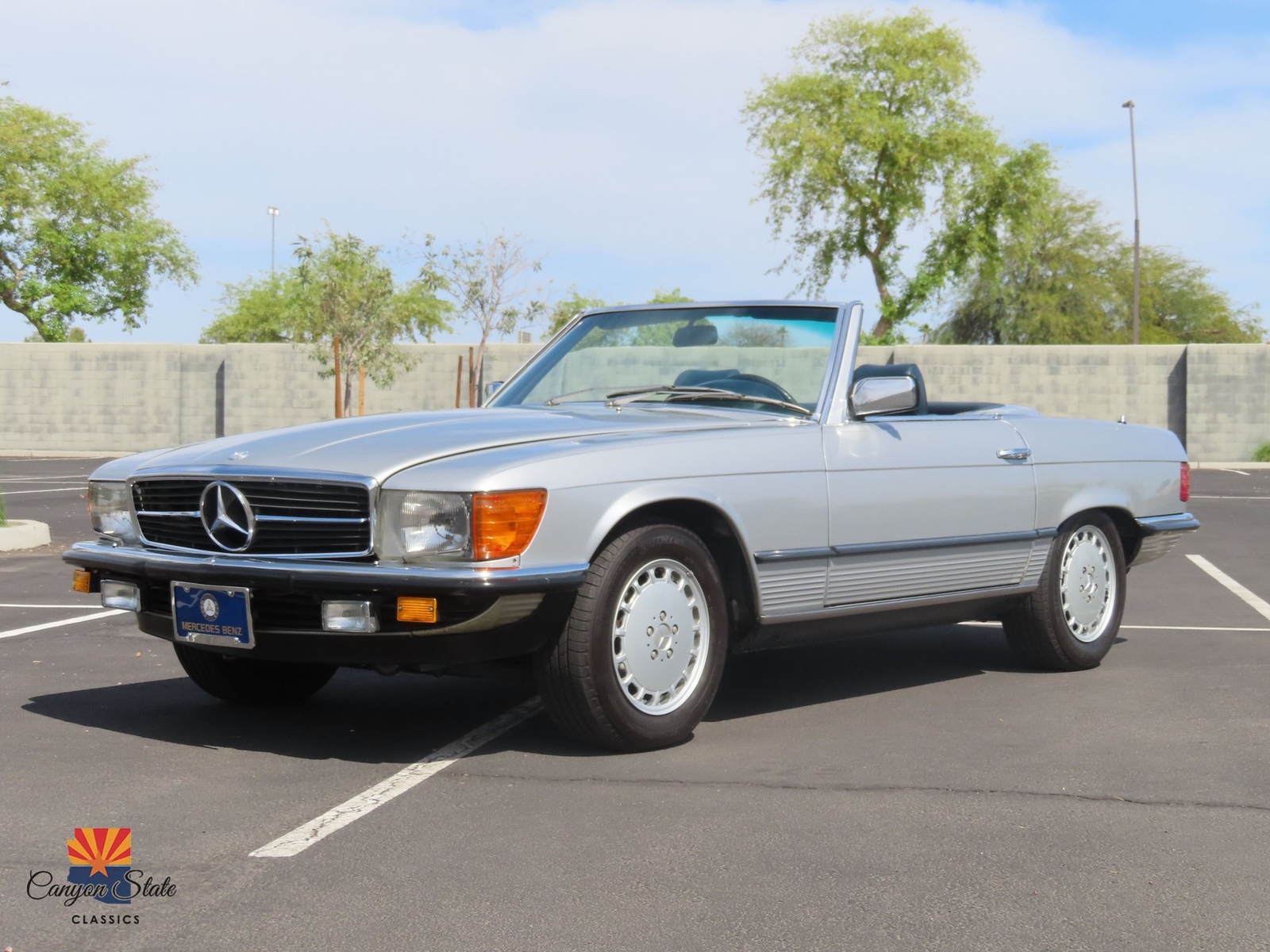 Mercedes-Benz-SL-Class-1980-Other-5