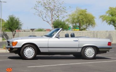 Mercedes-Benz-SL-Class-1980-Other-7