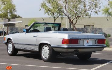 Mercedes-Benz-SL-Class-1980-Other-9