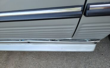 Mercedes-Benz-SL-Class-1981-10