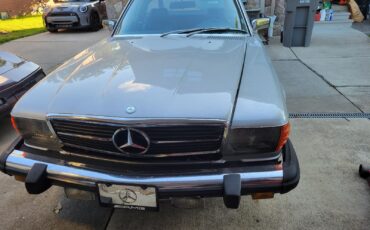 Mercedes-Benz-SL-Class-1981-11