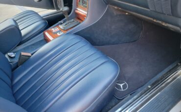 Mercedes-Benz-SL-Class-1981-14