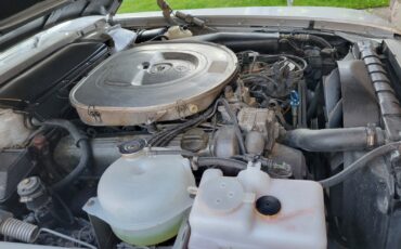 Mercedes-Benz-SL-Class-1981-23