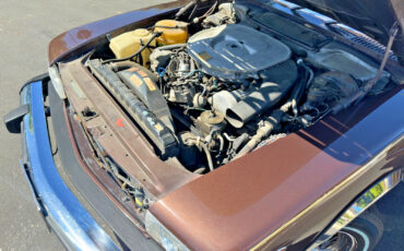 Mercedes-Benz-SL-Class-1981-Convertible-21