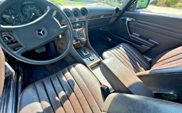 Mercedes-Benz-SL-Class-1981-Convertible-25