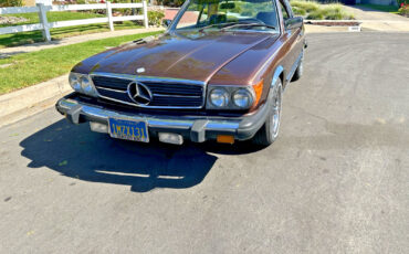 Mercedes-Benz-SL-Class-1981-Convertible-3