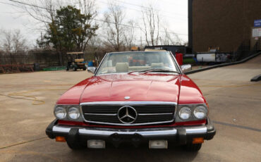 Mercedes-Benz-SL-Class-1981-Convertible-34